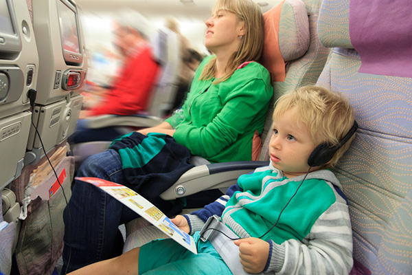 Listo para volar: reglas de viaje cómodo con un niño () Listo para volar: reglas de viaje cómodo con un niño.