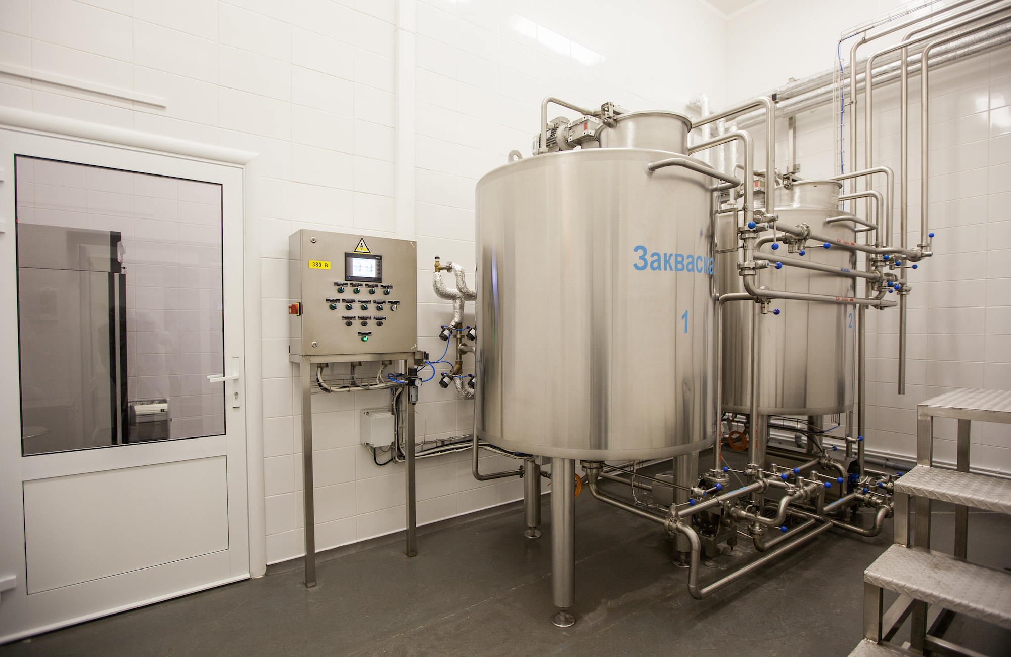Legacy from grandmothers: thermostatic fermented milk products () Legacy from grandmothers: thermostatic fermented milk products
